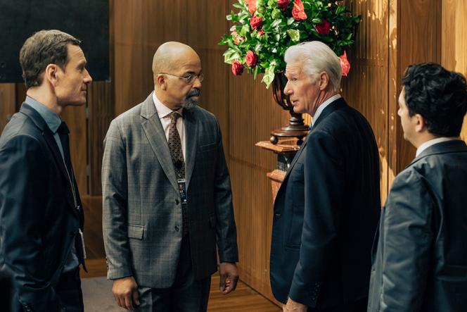 Martian (Michael Fassbender), Henry (Jeffrey Wright), Bosko (Richard Gere) et Owen (John Magaro), dans la série « The Agency », créée par Jez et John-Henry Butterworth.