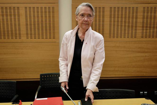 La ministre de l’éducation, Elisabeth Borne, lors de son audition par la commission parlementaire sur les violences à l’école, à Paris, le 21 mai 2025.