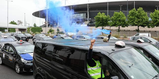 Grève des taxis : suite aux annonces de négociations par le gouvernement, les taxis hésitent sur la poursuite du mouvement, les VTC s’estiment « variables d’ajustement »
