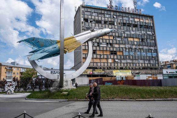 The Yuvileiny administrative building and the monument to the Ukrainian Air Force were damaged in a Russian cruise missile strike in July 2022, in Vinnytsia on May 20, 2025.