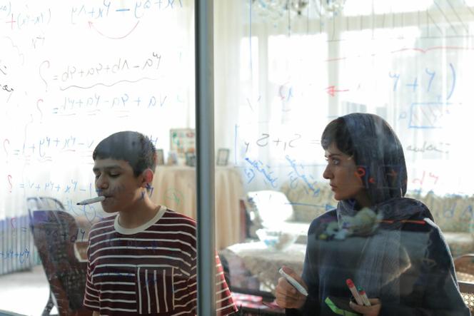Sinan Mohebi et Parinaz Izadyar dans « Woman and Child », de Saeed Roustaee.
