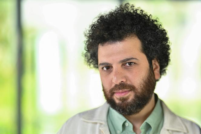 Le réalisateur iranien Saeed Roustaee à Cannes, le 22 mai 2025.