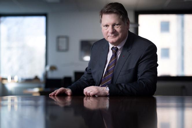 Christian Sainte, directeur national de la police judiciaire, dans son bureau, à Nanterre, le 7 mars 2024.