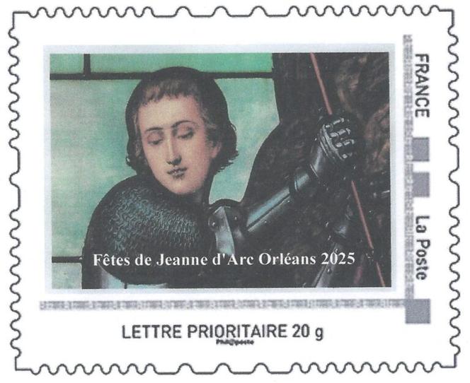 Timbre personnalisé émis en 2025 pour les Fêtes de Jeanne-d’Arc.