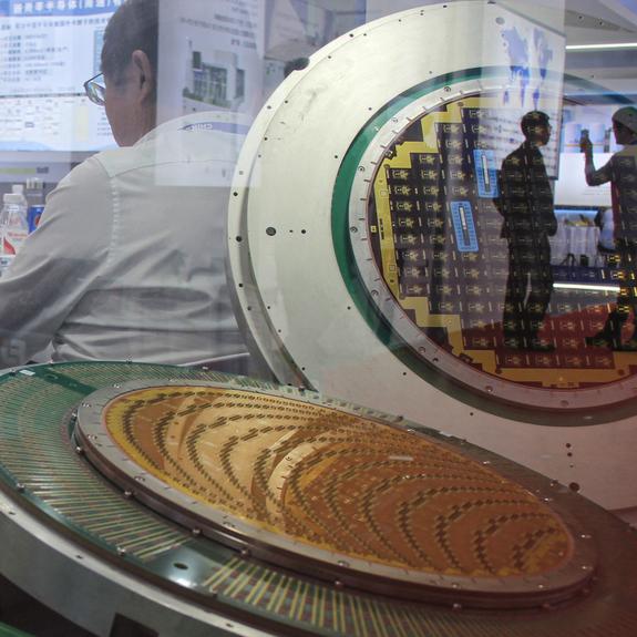 AI race: US-China chip war heats up