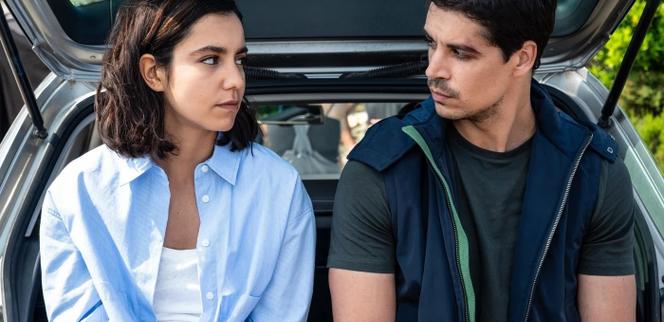 Inès (Lina El Arabi) et Reda (Raphaël Acloque), dans la série « Plaine orientale », créée par Pierre Leccia.
