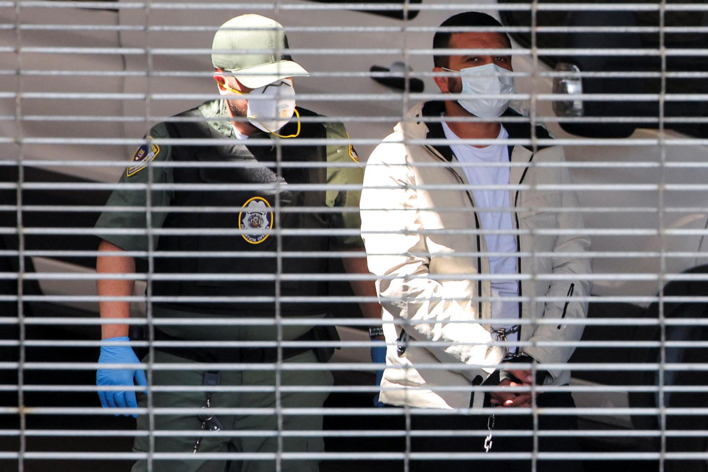 US steps up immigration crackdown with LA raids, NY courthouse arrests