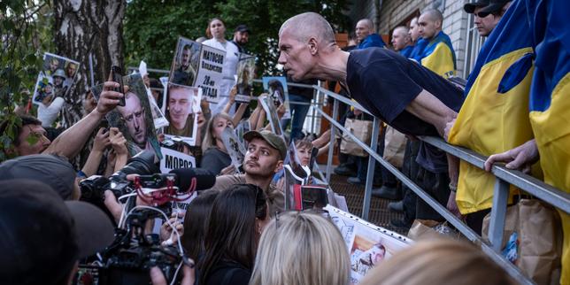 Russia-Ukraine prisoner exchange: 'We all pray that they are among them'