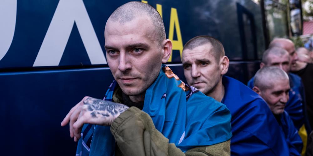 Soldats ukrainiens libérés, dans l’oblast de Tchernihiv, le 23 mai 2025. - VIRGINIE NGUYEN HOANG / HUMA POUR « LE MONDE »