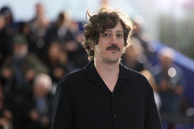 Le cinéaste colombien Simon Mesa Soto à Cannes, le 20 mai 2025.