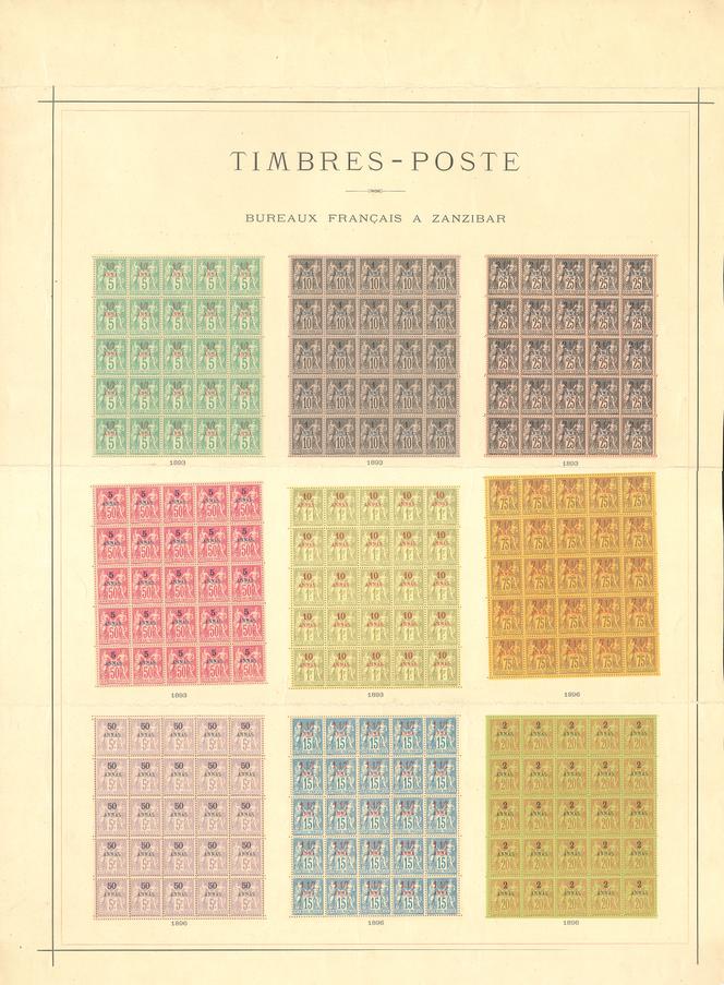 Bureau français de Zanzibar, tirage sur bristol, panneau complet de l’exposition de 1900, composé des N ° 1 à 5 et 8 à 11 du catalogue Yvert et Tellier, type « Paix et commerce », timbres de France de 1876-1884 avec valeurs en annas surchargées en bleu, en rouge ou en noir, en blocs de 25 exemplaires, 2 000 euros (dernière page du catalogue).