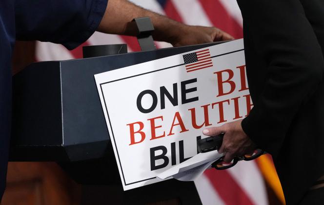 A la fin d’une conférence de presse organisée à la suite du vote sur la loi budgétaire par la Chambre des représentants, à Washington, le 22 mai 2025.