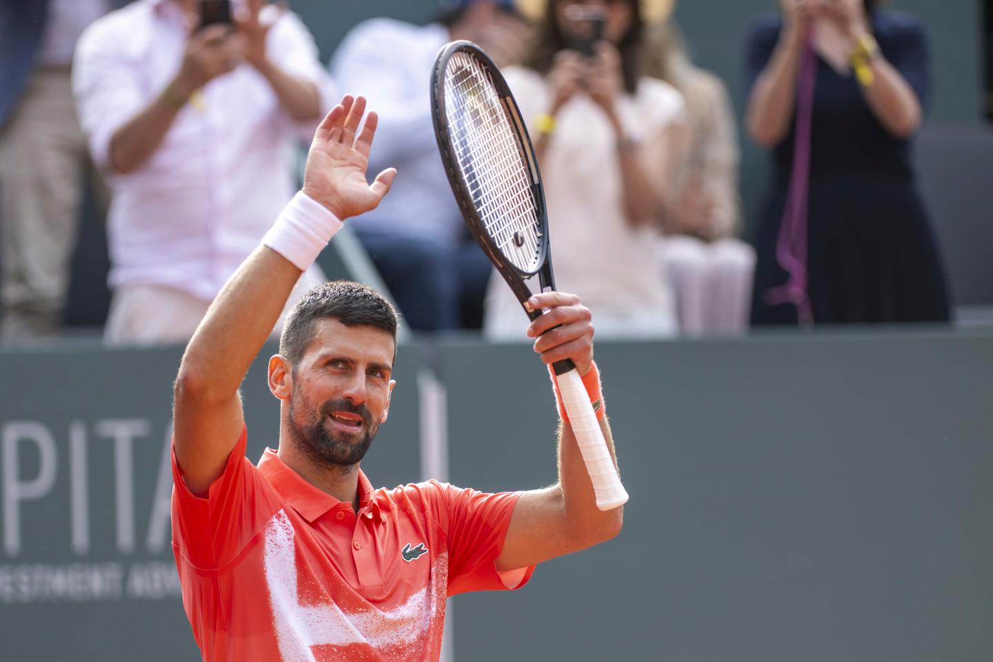 Novak Djokovic remporte le 100ᵉ titre de sa carrière, à la veille de Roland-Garros