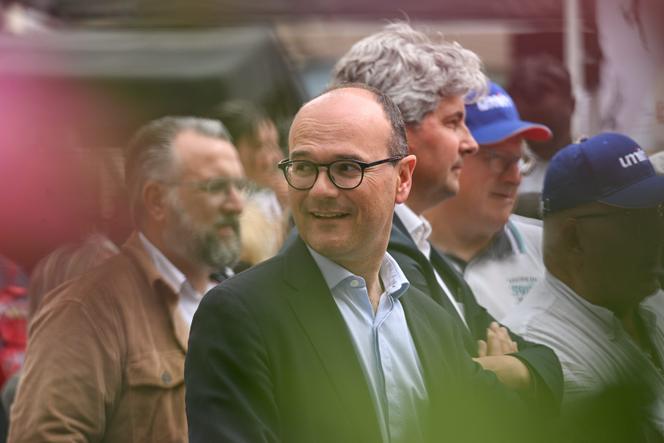 Le candidat divers droite Sébastien Martin, à Chalon-sur-Saône (Saône-et-Loire), le 21 mai 2025.