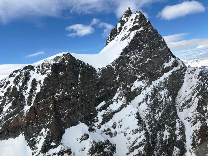 Le Rimpfischhorn, sommet du canton suisse du Valais, le 24 mai 2025.