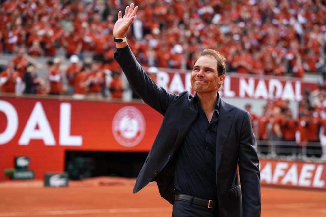 L’Espagnol Rafael Nadal, lors de la cérémonie en son honneur à Roland-Garros, dimanche 25 mai 2025.