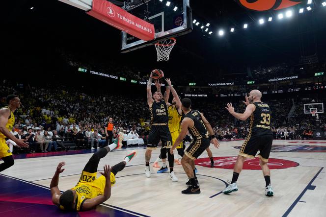 La finale de l’Euroligue de basket, le 25 mai 2025 à Abou Dhabi (Emirats arabes unis), entre Monco et Fenerbahçe.