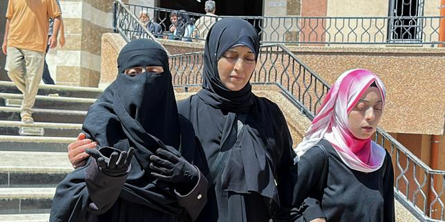 Palestinian pediatrician in Gaza loses nine of her 10 children when her home is bombed