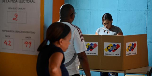 Au Venezuela, le parti de Nicolas Maduro remporte 23 des 24 gouvernorats, probable majorité absolue à l’Assemblée