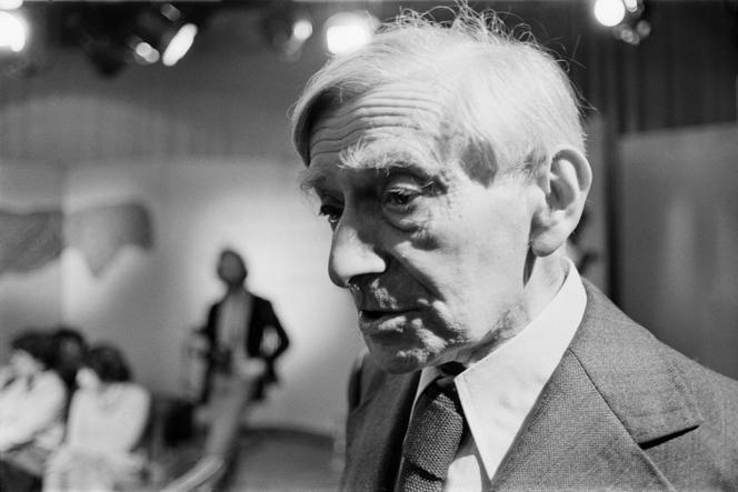 Vladimir Jankélévitch lors de l’émission littéraire « Apostrophe », à Paris, en janvier 1980.