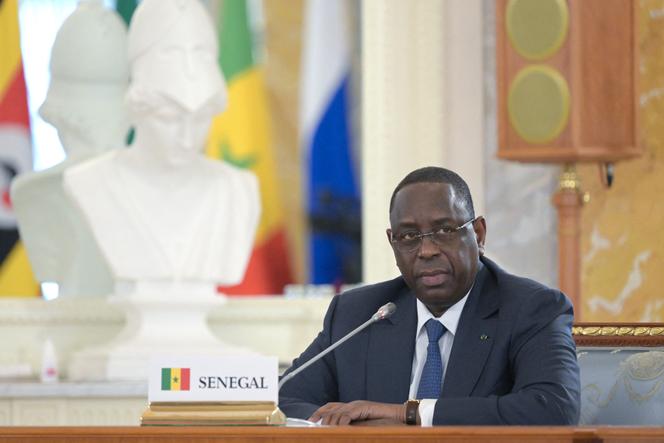 Le président sénégalais Macky Sall participe à une réunion du président russe, Vladimir Poutine, à Strelna, près de Saint-Pétersbourg, le 17 juin 2023.