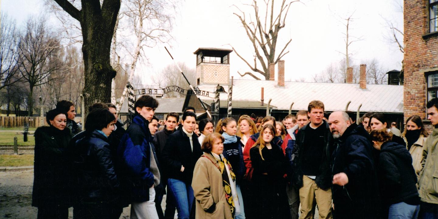 « Après Auschwitz, la mémoire en action », un podcast en quatre épisodes sur les traces des associations de déportés