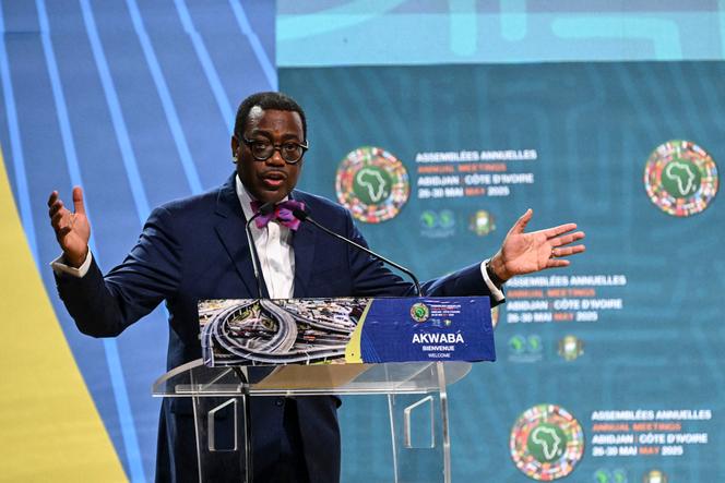 Akinwumi Adesina, président sortant de la Banque africaine de développement (BAD), lors de la cérémonie d’ouverture de l’assemblée annuelle de l’institution, à Abidjan, le 27 mai 2025.
