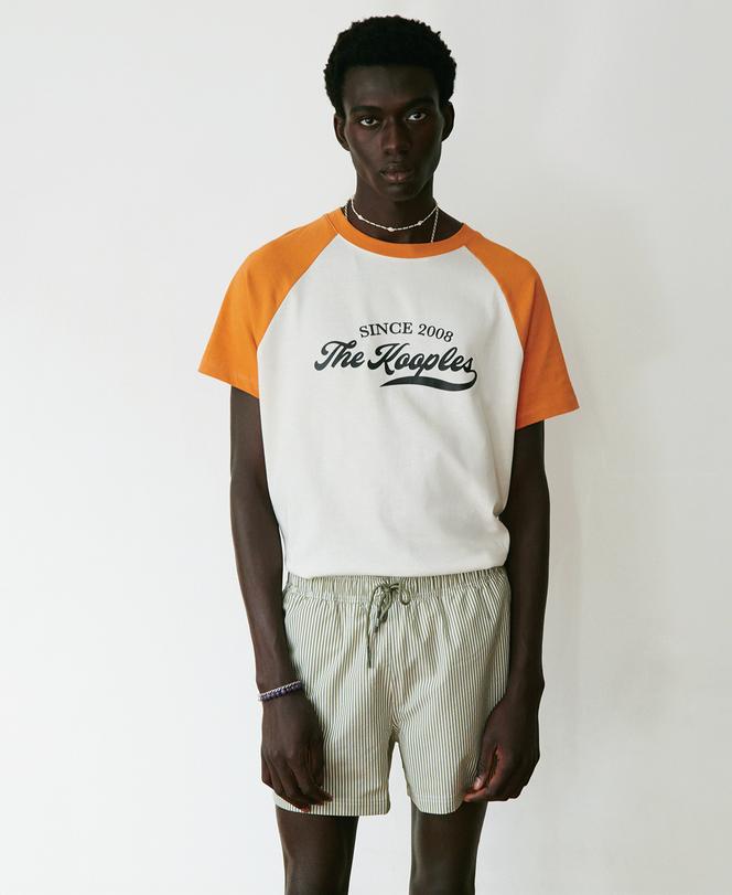 Short de bain, en polyester, 100 €, K-Way. Tee-shirt The Kooples.