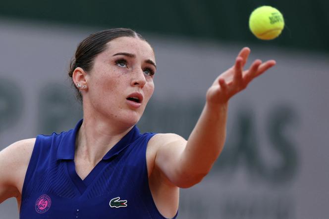 La Française Elsa Jacquemot, le jeudi 29 mai 2025, lors de sa victoire au deuxième tour de Roland-Garros.