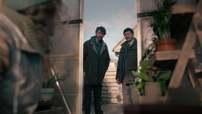 Matthew Goode (Carl Morck) et Alexej Manvelov (Akram Salim) dans la série « Les Dossiers oubliés », créée par Scott Frank.