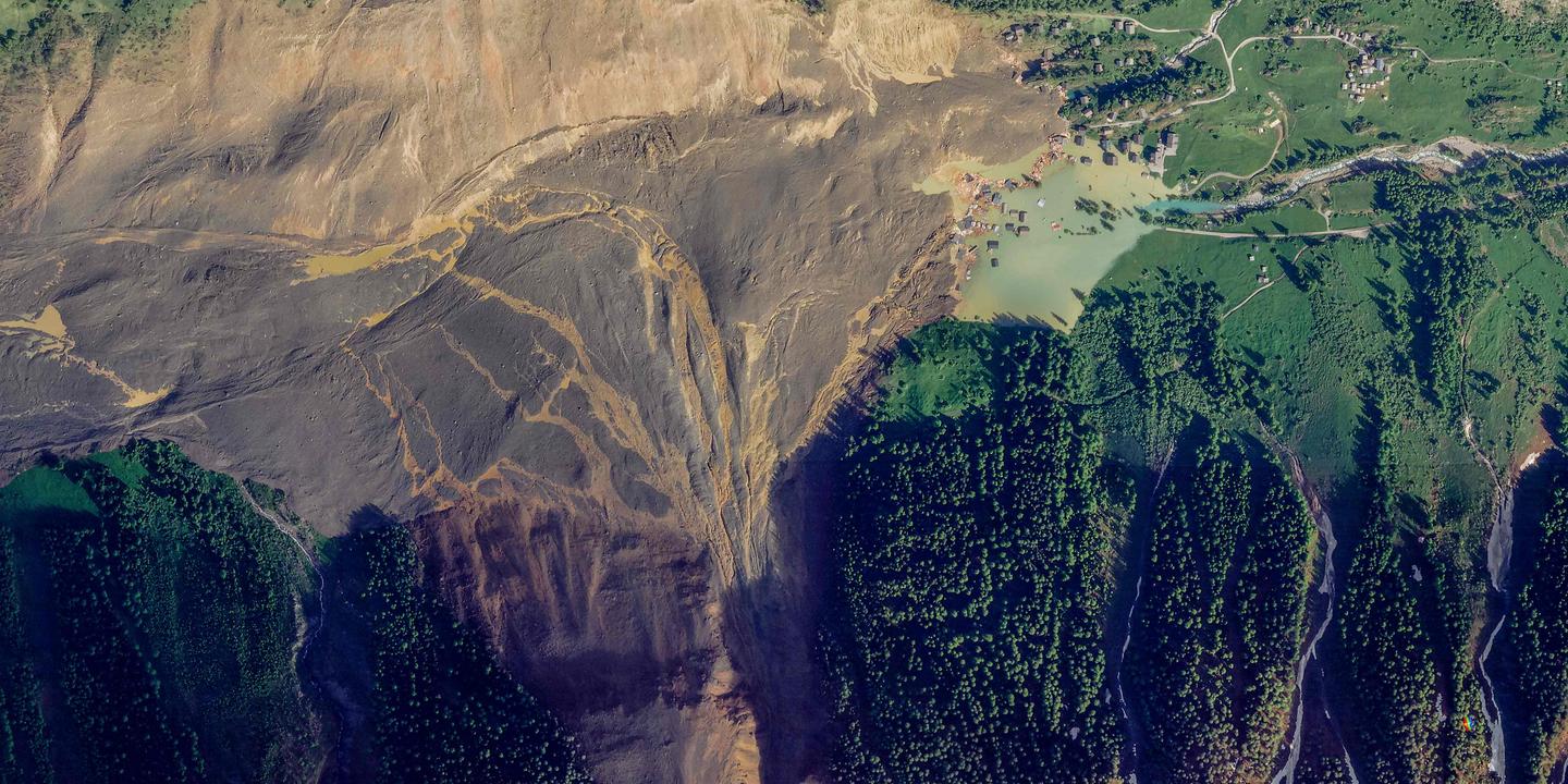 Suisse : les images de Blatten avant et après l’effondrement du glacier du Birch