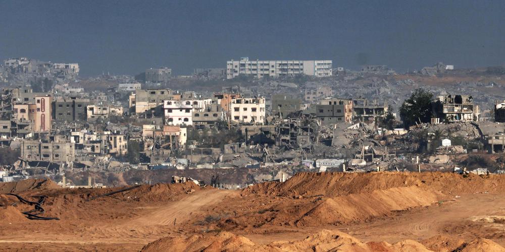 Dans le nord de la bande de Gaza, suite aux attaques aériennes israélienne, vue depuis Israël, le 29 mai 2025. - JACK GUEZ / AFP