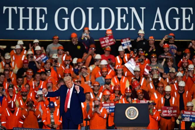 Donald Trump após seu discurso no US Steel My Valley Works-Irvin Factory em West Mifflin (Pensilvânia), 30 de maio de 2025.