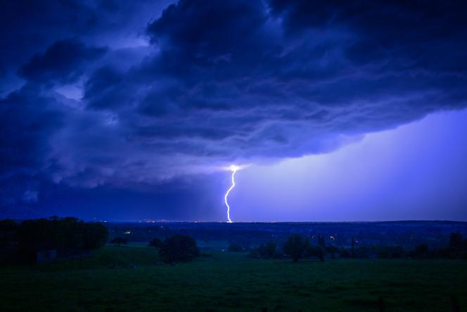 Lors d’un violent orage près de Roanne, dans la Loire, le 20 juillet 2024 (illustration).