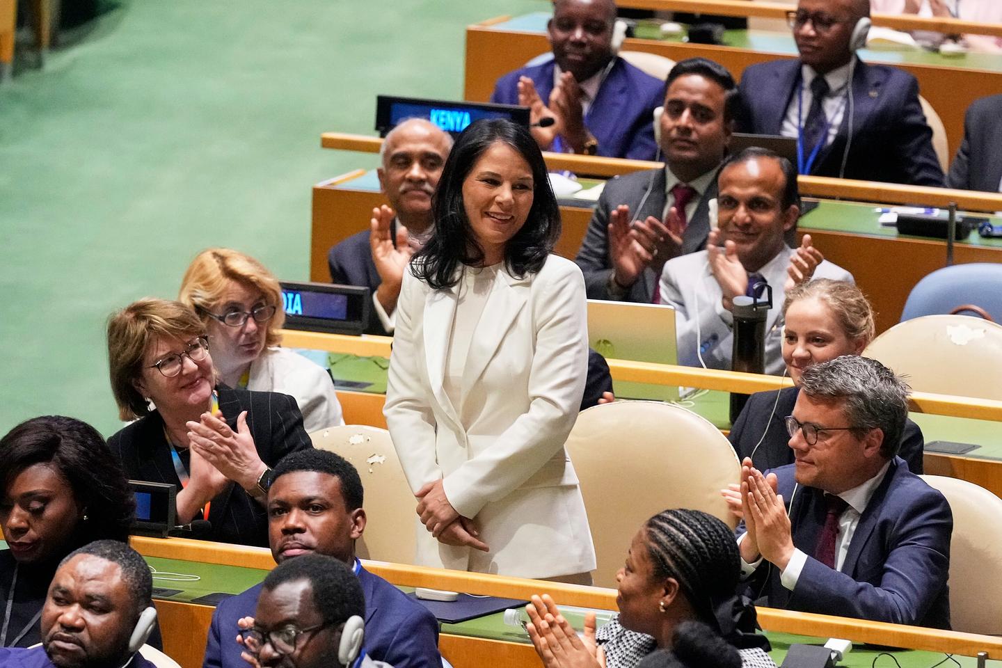 UN assembly elects Germany's ex-foreign minister as next president after Russia demands secret vote