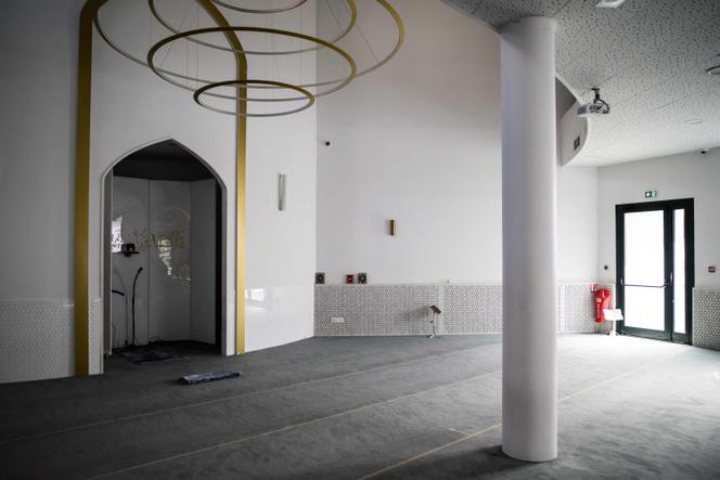 La salle de prière de la mosquée Errahma à Villeurbanne (Rhône), mardi 3 juin 2025.