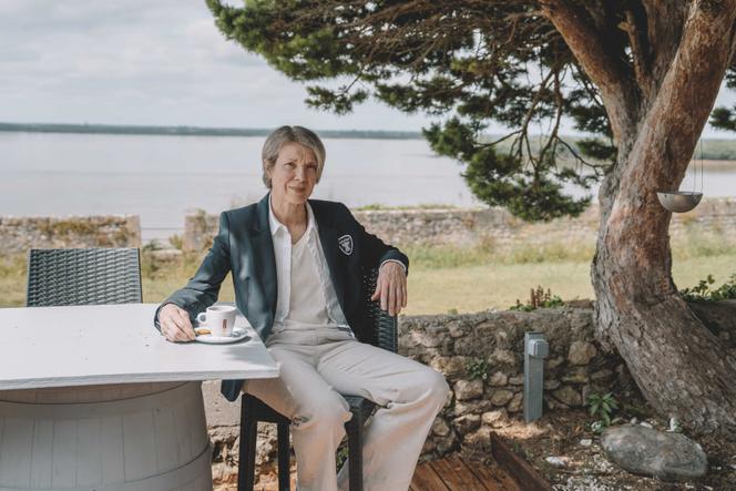 Catherine Tanvier dans le restaurant de l’hôtel La Citadelle, à Blaye (Gironde), le 27 mai 2025.
