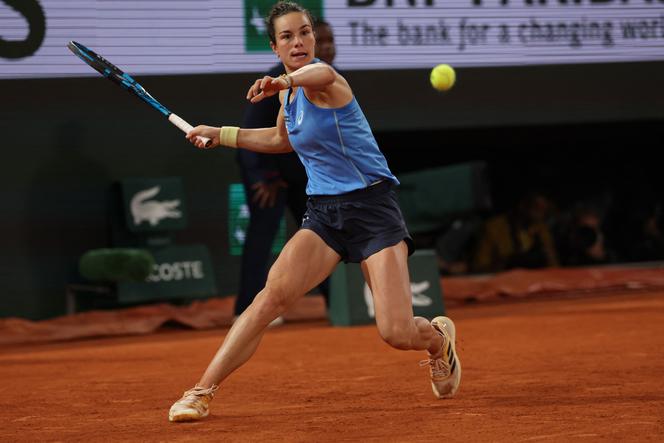 Loïs Boisson, lors de son match face à la Russe Mirra Andreeva, à Roland-Garros, à Paris, le 4 juin 2025.