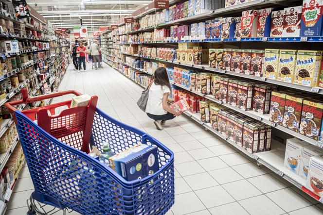 Rayon de céréales dans un supermarché, à Rennes, le 25 mai 2023.
