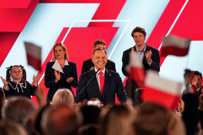 Karol Nawrocki, vainqueur de l’élection présidentielle polonaise, à Varsovie, le 1ᵉʳ juin 2025.