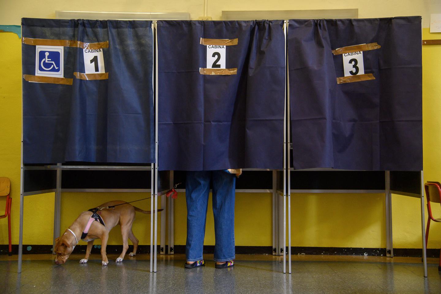 Italy's citizenship referendum fails due to low turnout