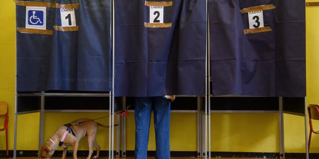 Italy's citizenship referendum fails due to low turnout
