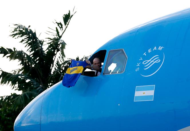 L’avion de l’équipe argentine des Boca Juniors, qui participe à la Coupe du monde des clubs, à son arrivée à l’aéroport de Miami (Etats-Unis), le 9 juin 2025.
