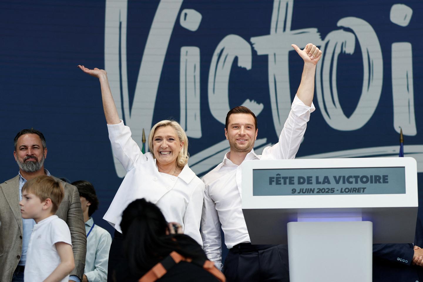 Â«Â Flatter le peuple est facile, le servir est beaucoup plus ardu. Câ€™est dans ce hiatus...