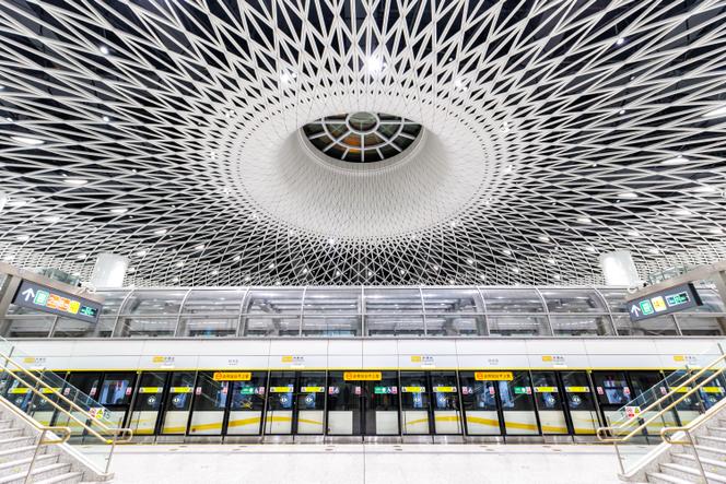 La station de métro Gangxia Nord, à Shenzhen, en Chine, le 14 mai 2024.