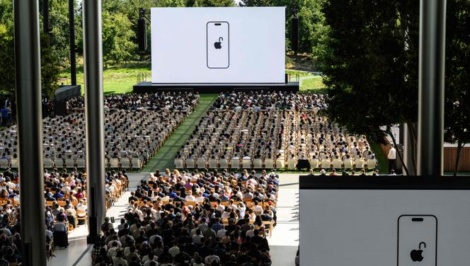 Lors de la conférence mondiale des développeurs d’Apple, à Cupertino (Californie), le 9 juin 2025.