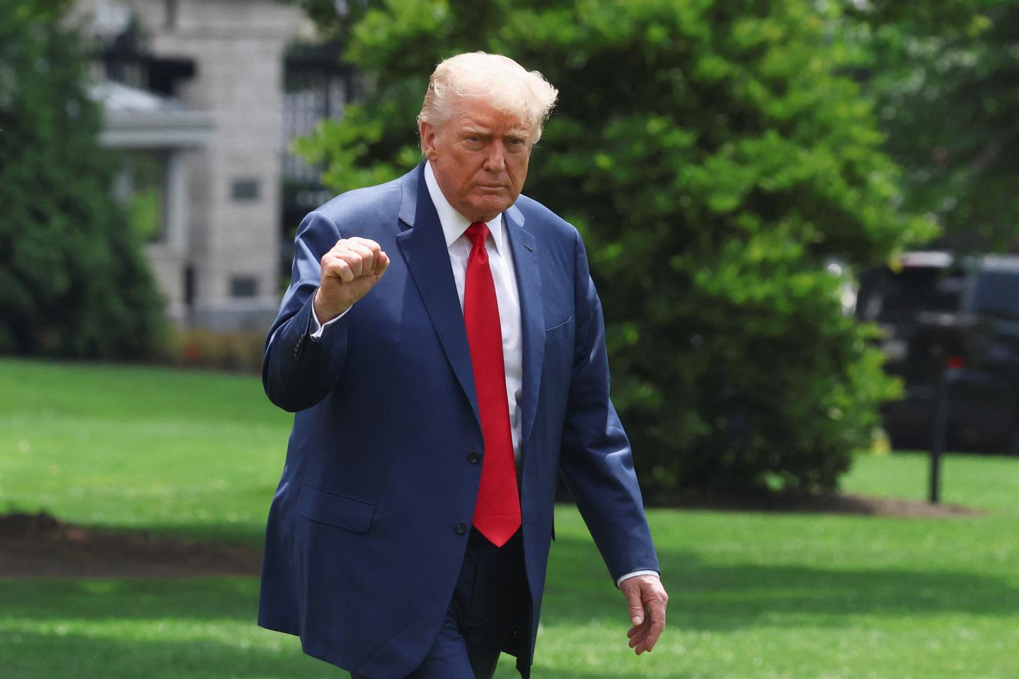 Trump blames 'insurrectionists' for Los Angeles protests