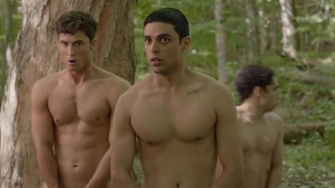 Benito Skinner (Benny) et Rish Shah (Miles) dans la série « Surcompensation », créée par Benito Skinner.