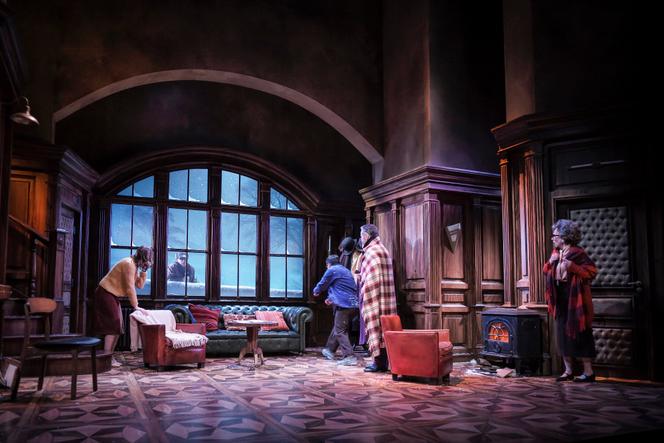 « La Souricière », d’Agatha Christie, mise en scène par Lilo Baur, au Théâtre du Vieux-Colombier, à Paris, le 24 mai 2025.