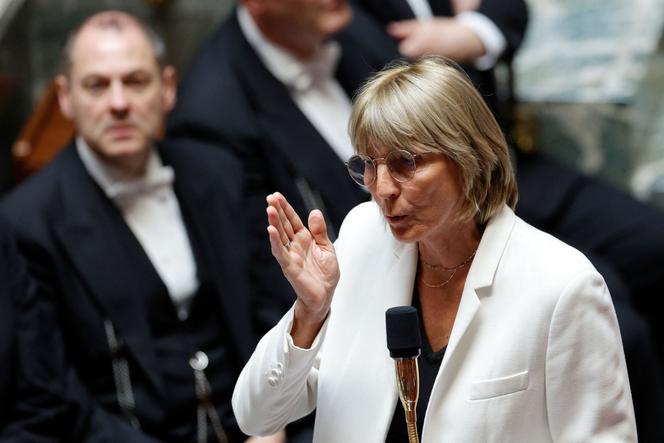 La ministre du logement, Valérie Létard, à l’Assemblée nationale, à Paris, le 10 juin 2025. 
